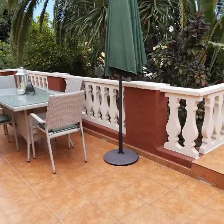 Jorsam Con Piscina Country house