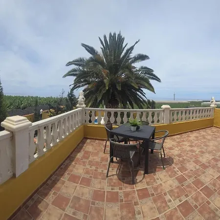 Jorsam Con Piscina Country house